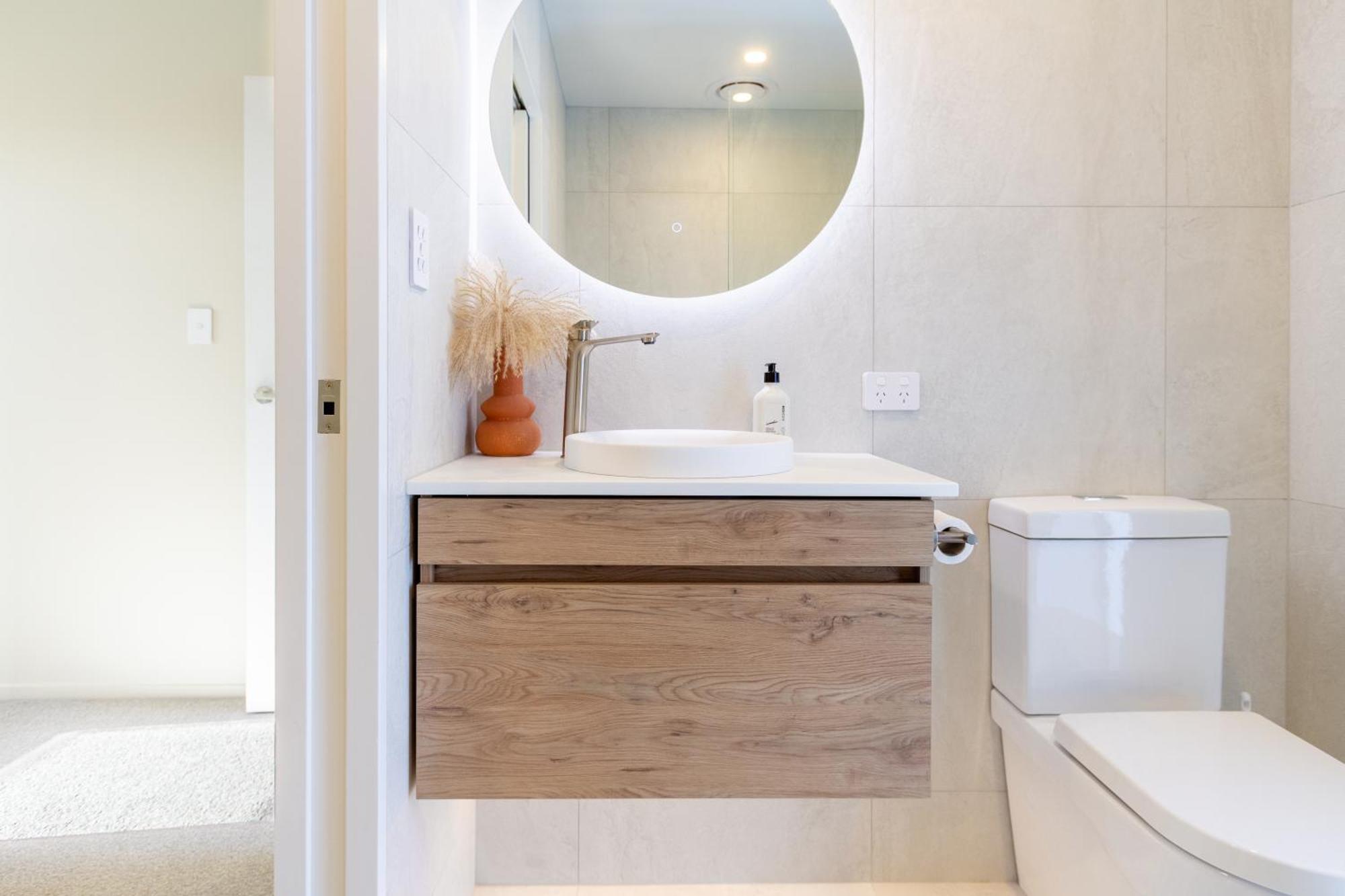 Luxury Beachside Living Elegant 3-Bedroom Haven Christchurch Buitenkant foto
