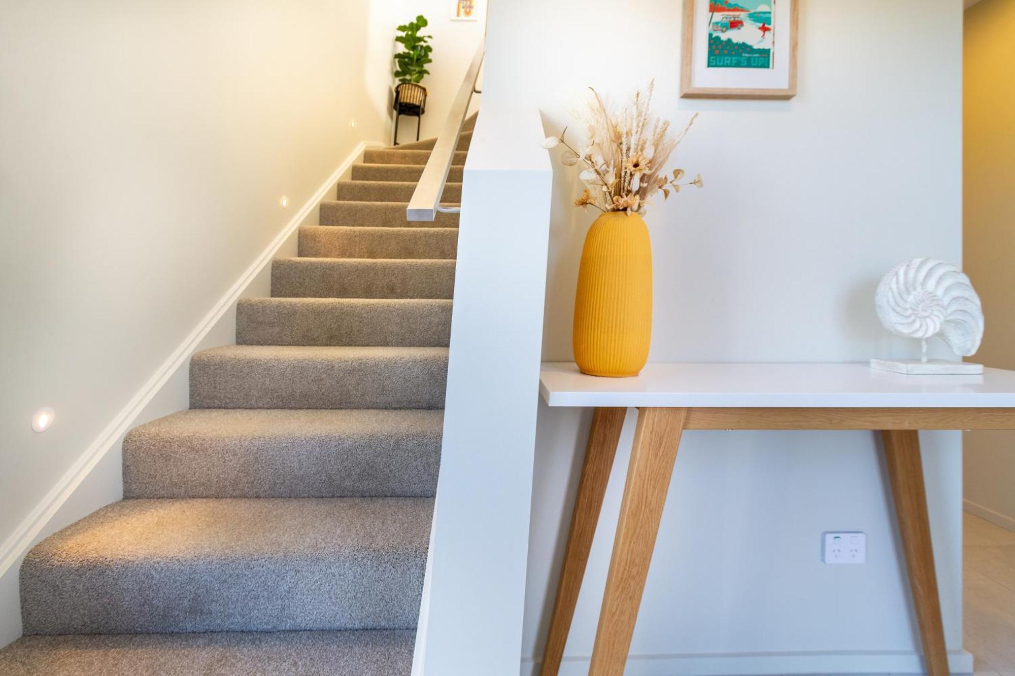 Luxury Beachside Living Elegant 3-Bedroom Haven Christchurch Buitenkant foto