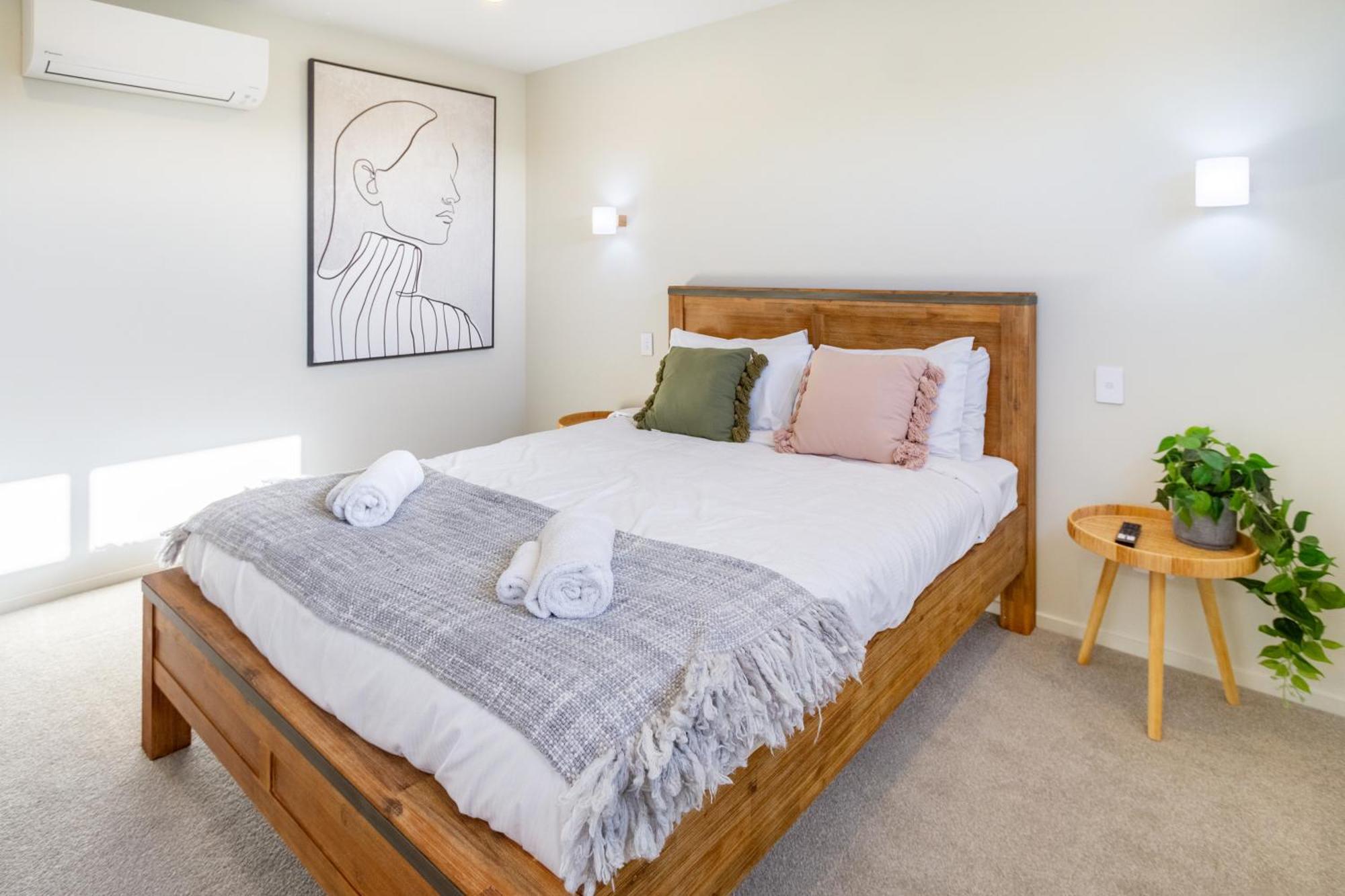 Luxury Beachside Living Elegant 3-Bedroom Haven Christchurch Buitenkant foto