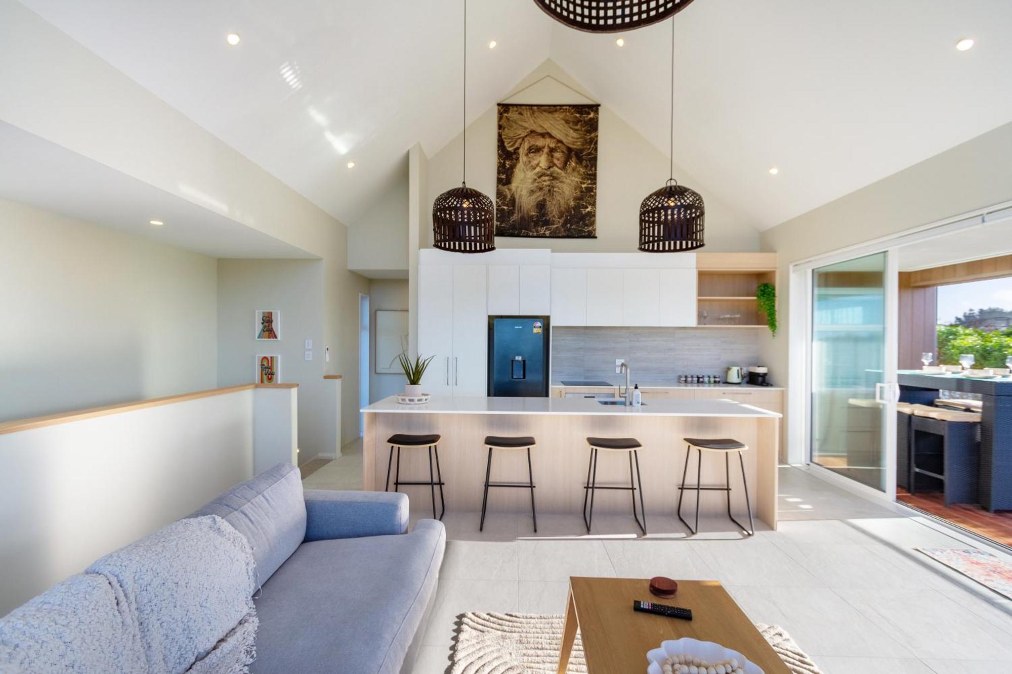 Luxury Beachside Living Elegant 3-Bedroom Haven Christchurch Buitenkant foto