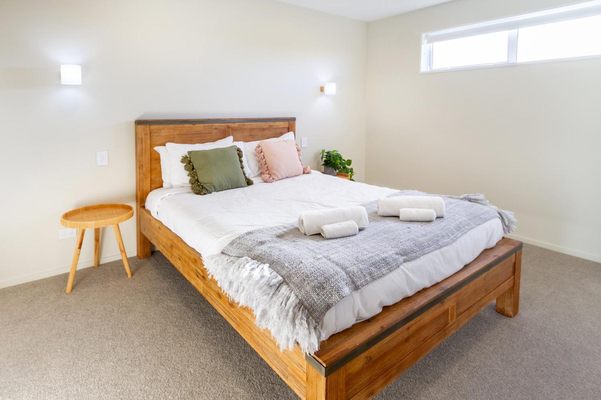 Luxury Beachside Living Elegant 3-Bedroom Haven Christchurch Buitenkant foto